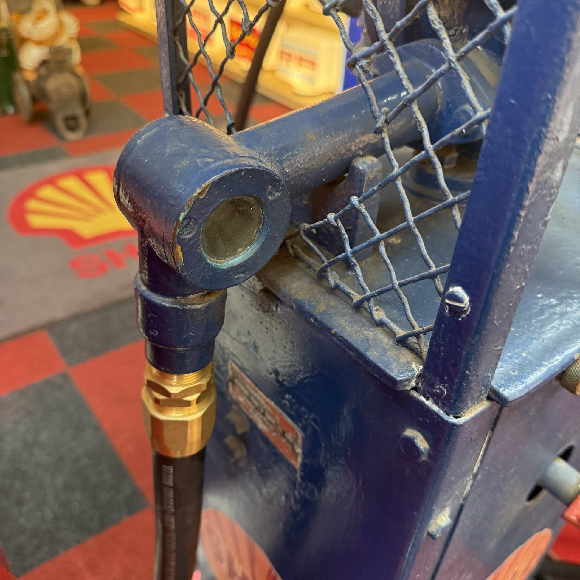 UNRESTORED HAMMOND PETROL PUMP #08616 image 5