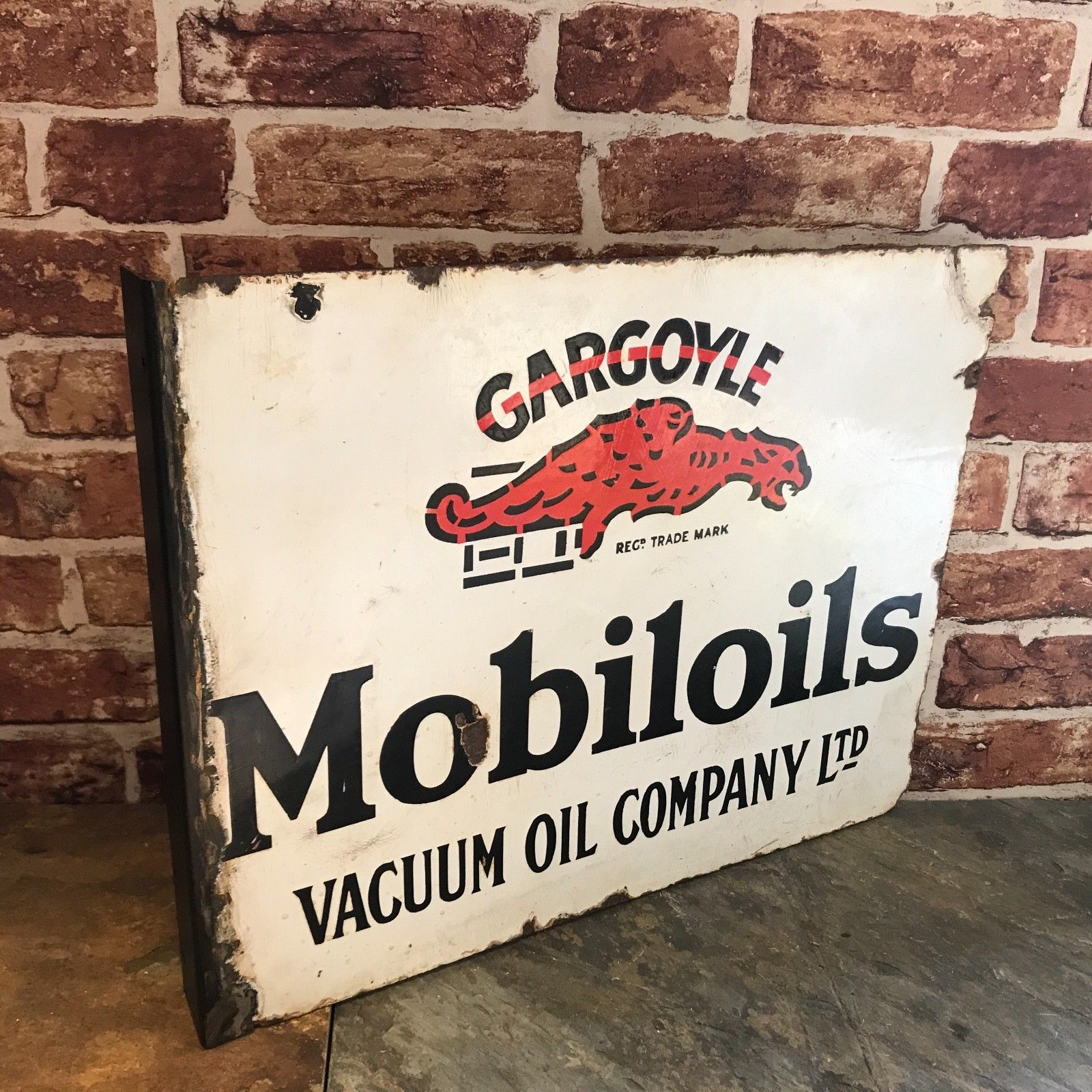 GARGOYLE MOBILOIL - ENAMEL SIGN - #1917 image 2