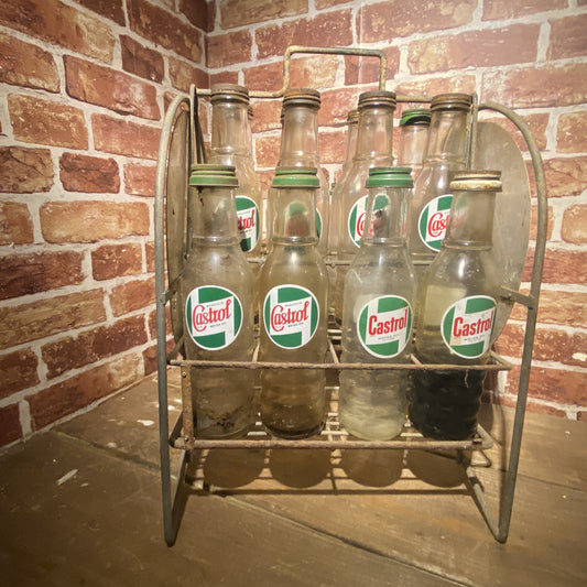 16 X PINT CASTROL OIL BOTTLES IN CRATE #5818 image 0