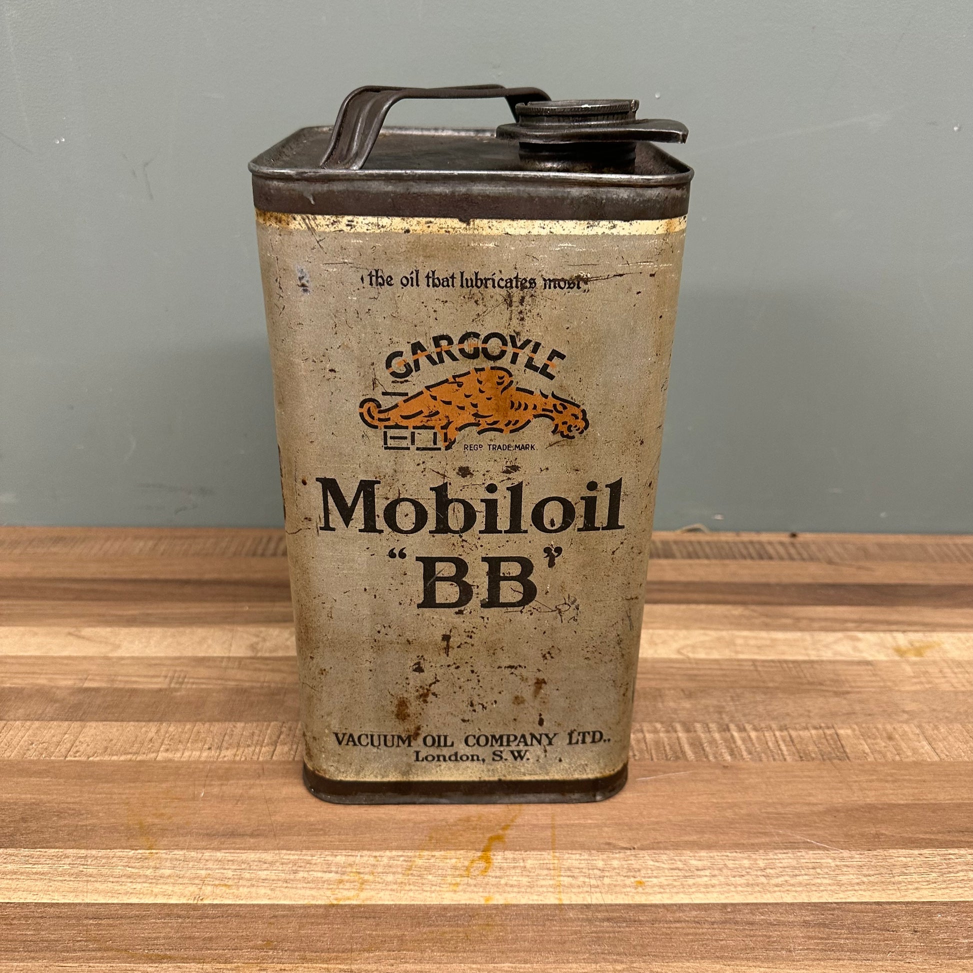 MOBILOIL "BB" CAN #08447 image 0