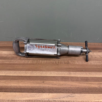 SPEEDWELL OIL DISPENSER #08695 image 0