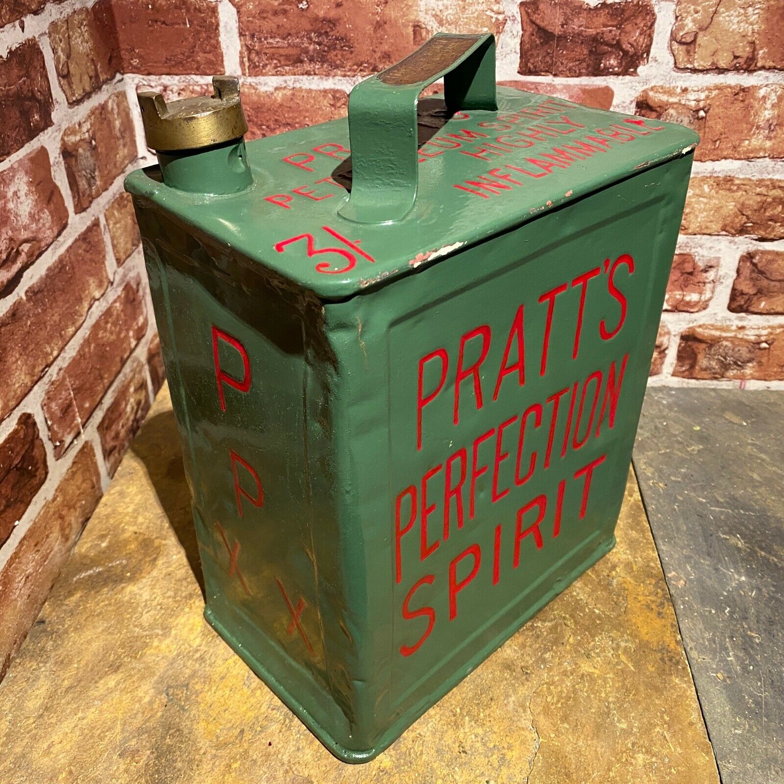 PRATTS PERFECTION 2 GALLON PETROL CAN #4195 image 0