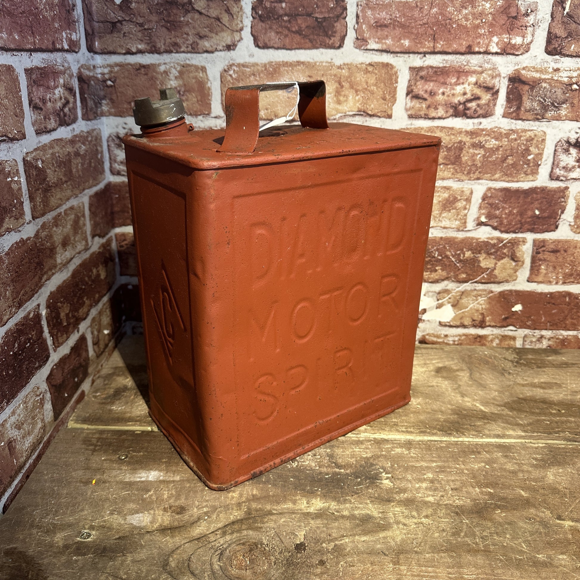 DIAMOND 2 GALLON PETROL CAN #08015 image 0