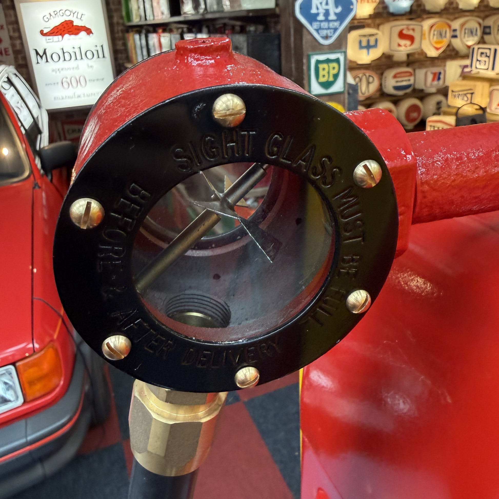 AVERY HARDOLL PETROL PUMP #08620 image 7