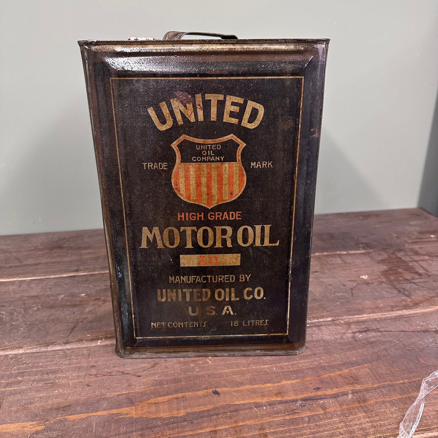 UNITED MOTOROIL OIL CAN #08755 image 0