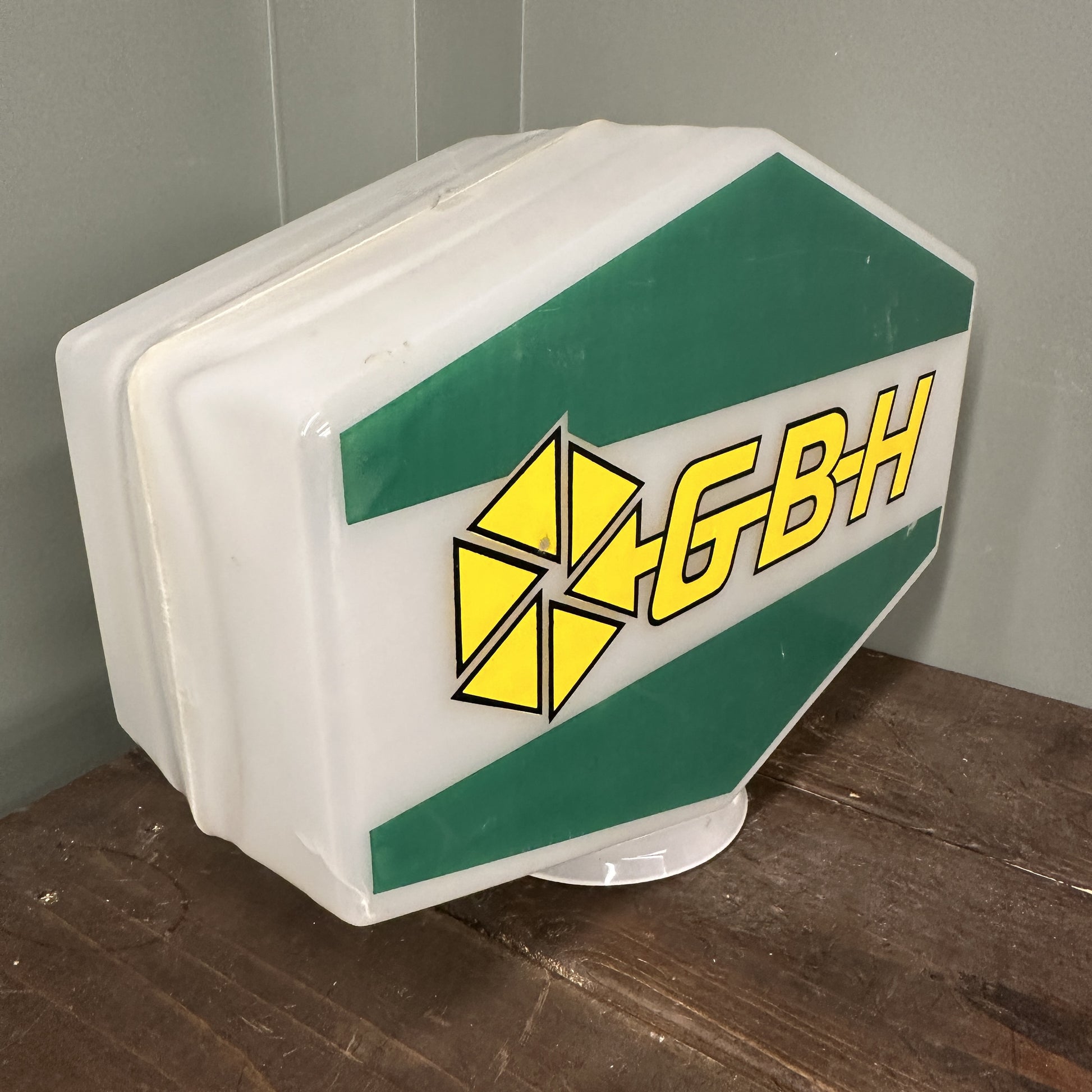 GBH PETROL PUMP GLOBE #08258 image 1
