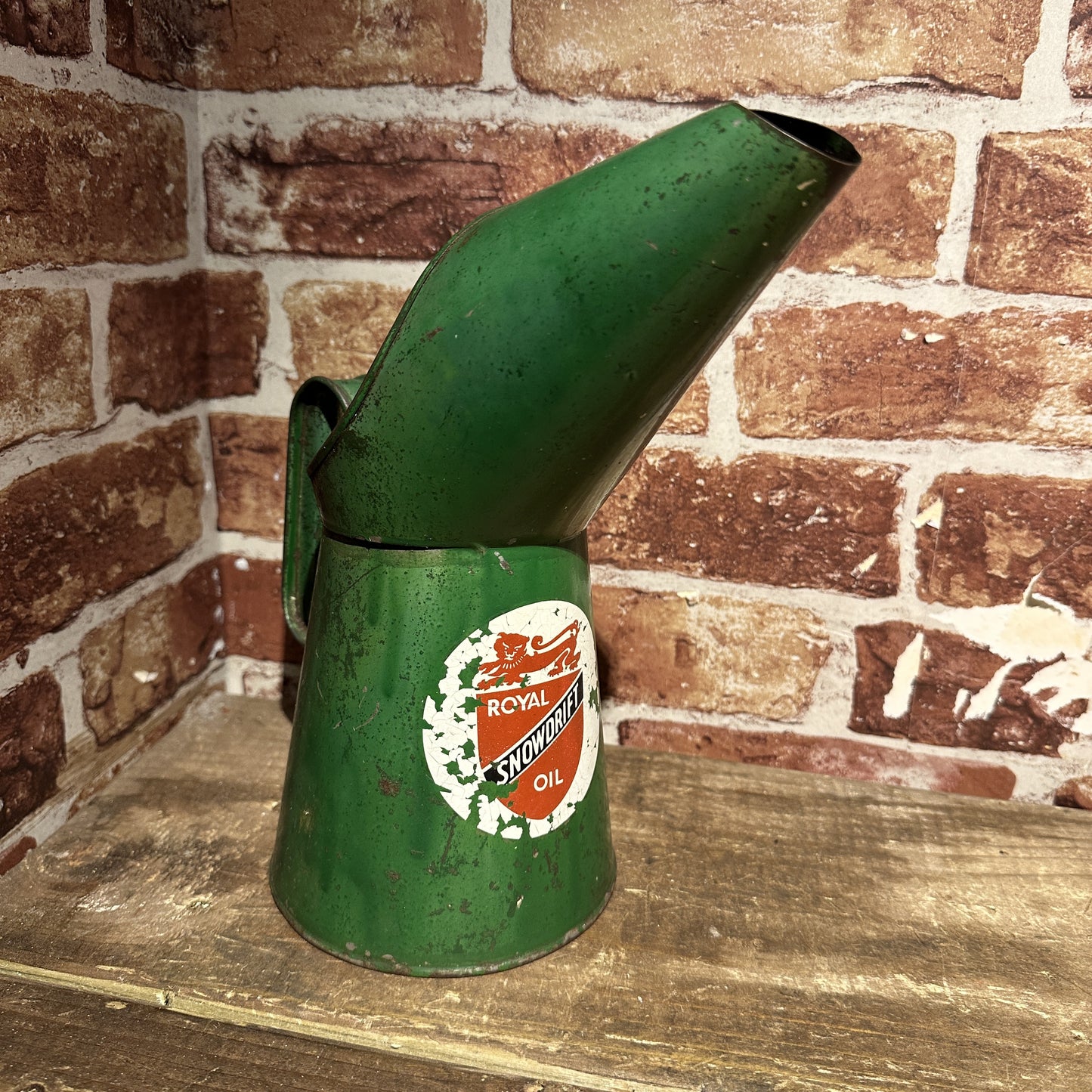 ROYAL SNOWDRIFT OIL POURER CAN #07892 image 1
