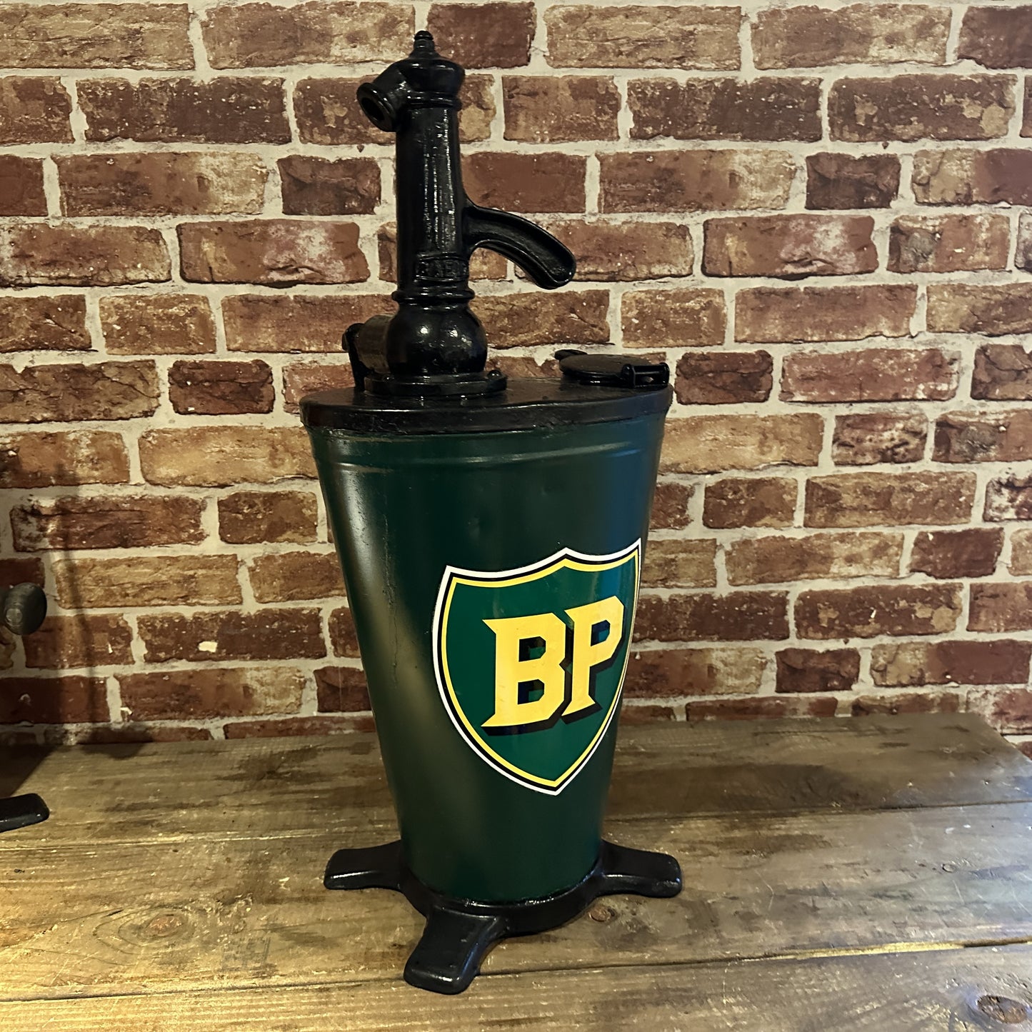 VINTAGE BP GEAR OIL PUMP DISPENSER #7596 image 0
