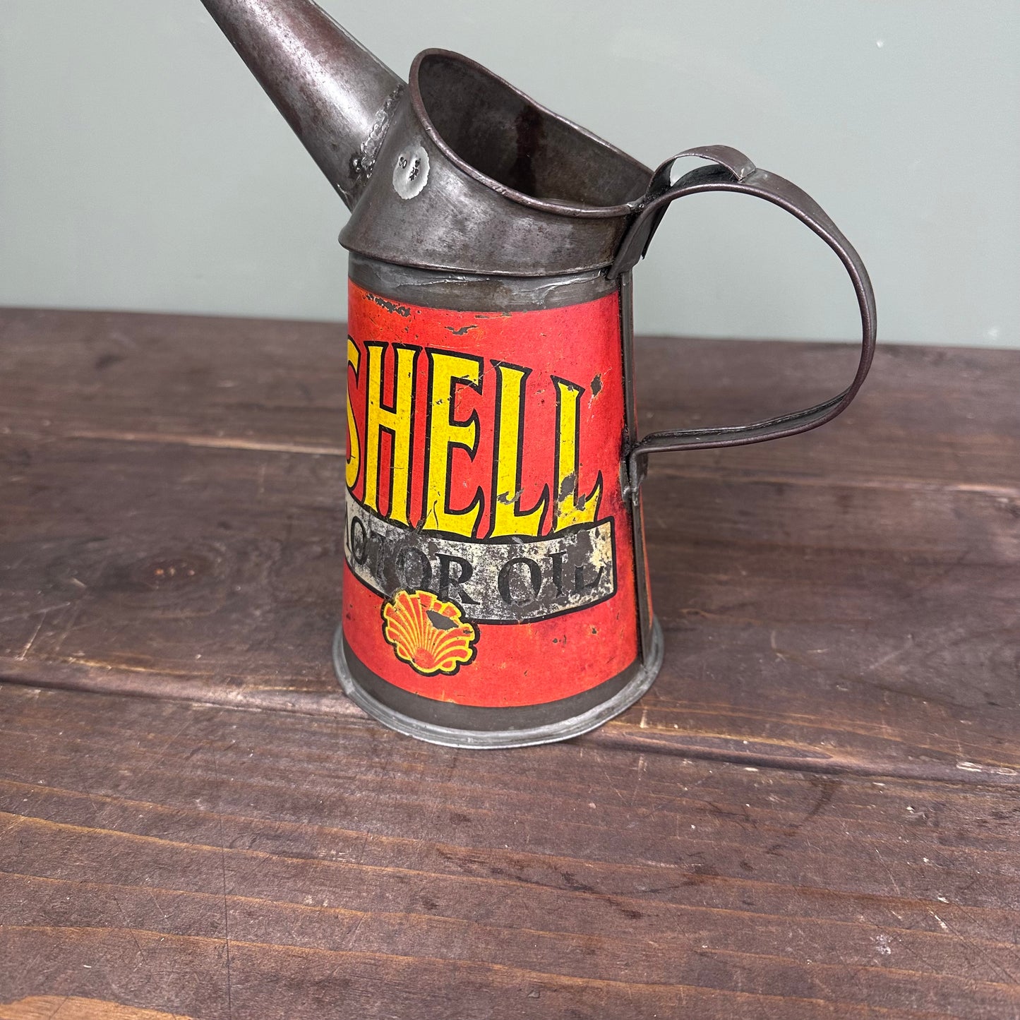 EARLY SHELL OIL POURER  #08701 SN 424 image 2